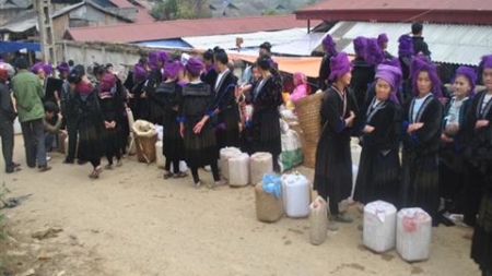 Rượu QUÀ, Rượu LỄ: Rượu Mông Pê Tủa Chùa