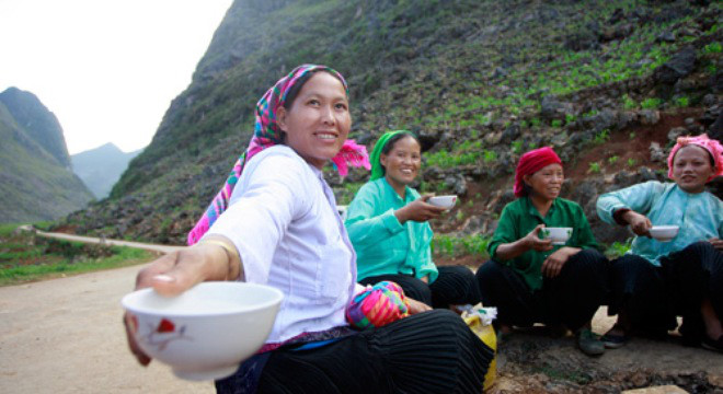 ruou ngo mong pe